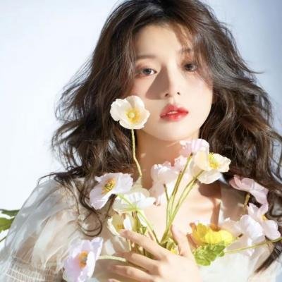 美女与纯情男 在线观看封面